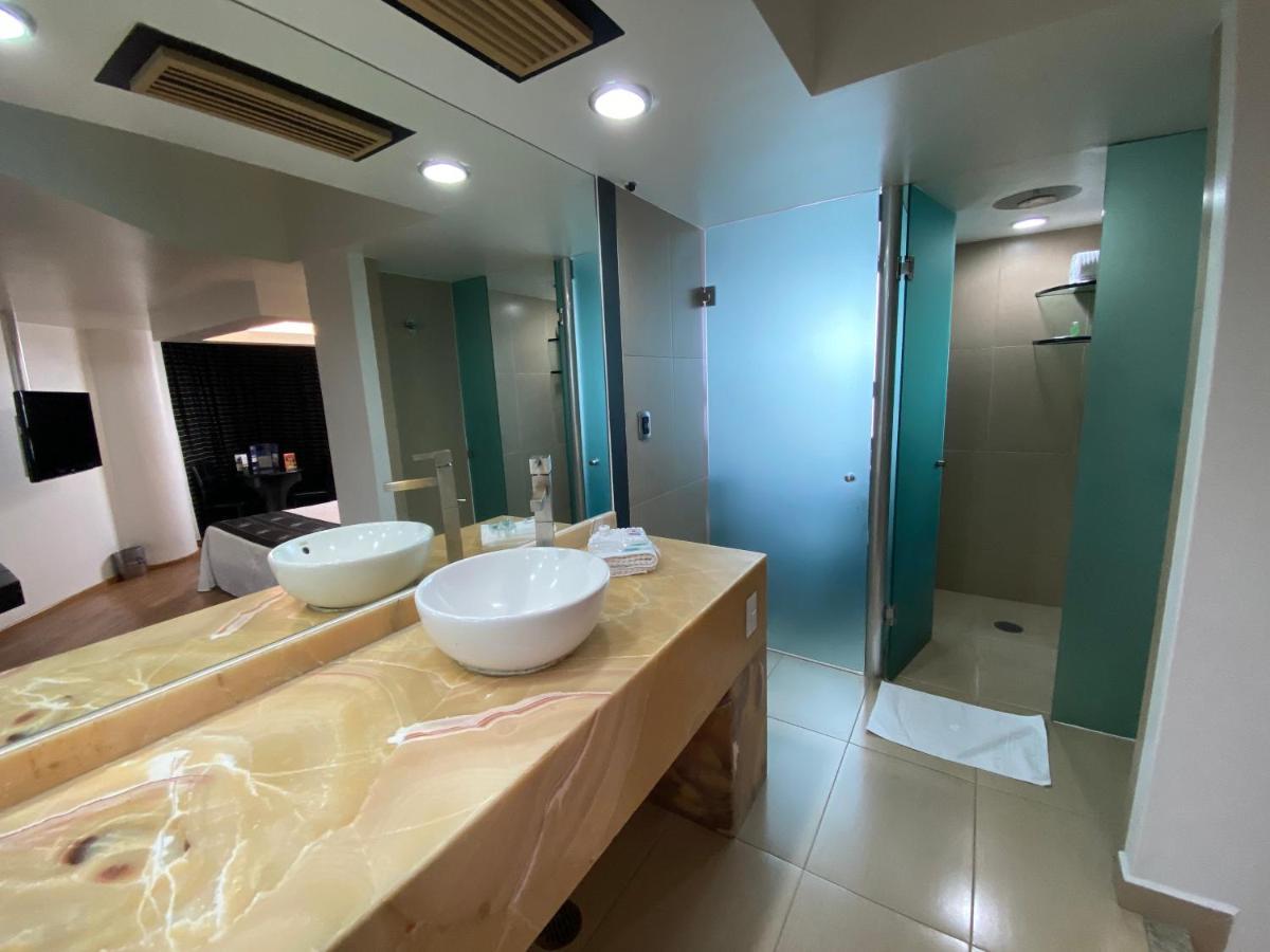 Hotel Ibiza Plaza Mexikóváros Kültér fotó